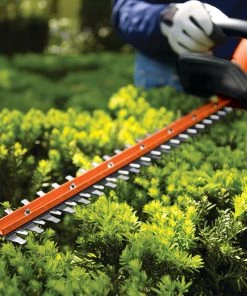 BLACK+DECKER Trimmers & Edgers 20-Volt Max 22-in Dual Cordless Electric Hedge Trimmer (Battery & Charger Included) -Outdoor Tools Online Shop 04965919