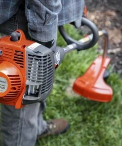 Husqvarna Trimmers & Edgers 128CD 28-cc 2-Cycle 17-in Curved Shaft Gas String Trimmer with Attachment Capable -Outdoor Tools Online Shop 05433026