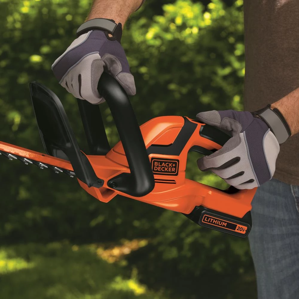 BLACK+DECKER Trimmers & Edgers 20-Volt Max 22-in Dual Cordless Electric Hedge Trimmer (Battery Not Included) 6 BLACK+DECKER Trimmers & Edgers 20-Volt Max 22-in Dual Cordless Electric Hedge Trimmer (Battery Not Included) - Image 6