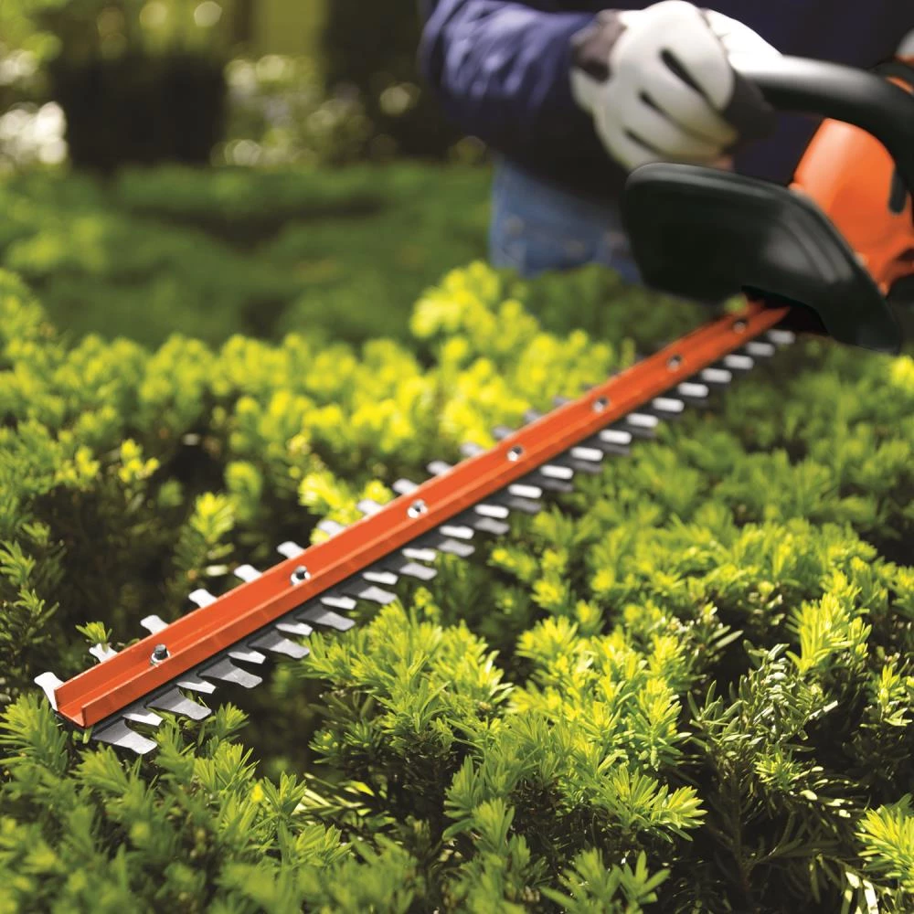 BLACK+DECKER Trimmers & Edgers 20-Volt Max 22-in Dual Cordless Electric Hedge Trimmer (Battery Not Included) 7 BLACK+DECKER Trimmers & Edgers 20-Volt Max 22-in Dual Cordless Electric Hedge Trimmer (Battery Not Included) - Image 7