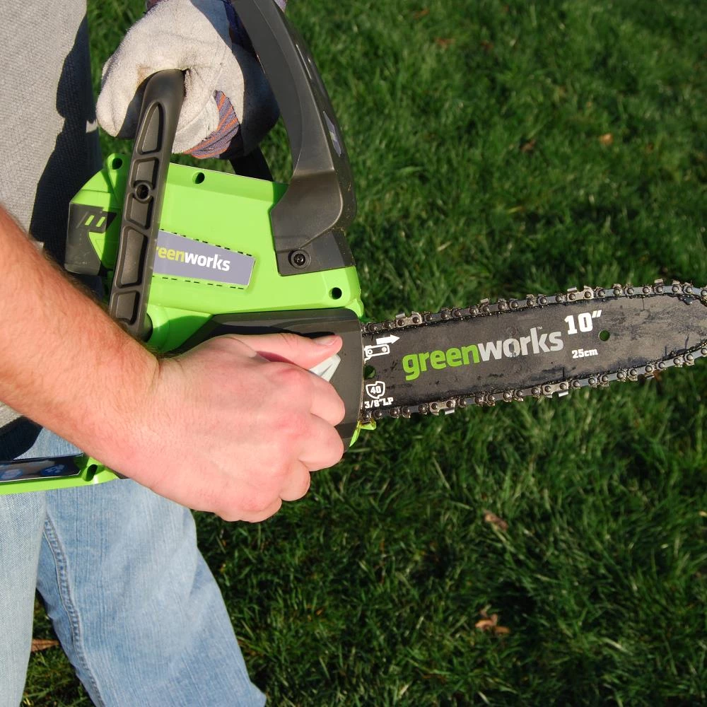 Greenworks Chainsaws & Pole Saws 24-Volt 10-in Cordless Electric Chainsaw 2 Ah (Battery & Charger Included) 7 Greenworks Chainsaws & Pole Saws 24-Volt 10-in Cordless Electric Chainsaw 2 Ah (Battery & Charger Included) - Image 7