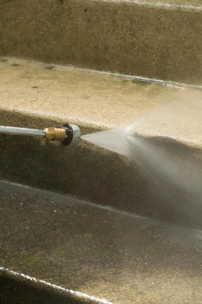 Krud Kutter Pressure Washers 128-oz Driveway Pressure Washer Cleaner 3 Krud Kutter Pressure Washers 128-oz Driveway Pressure Washer Cleaner - Image 3