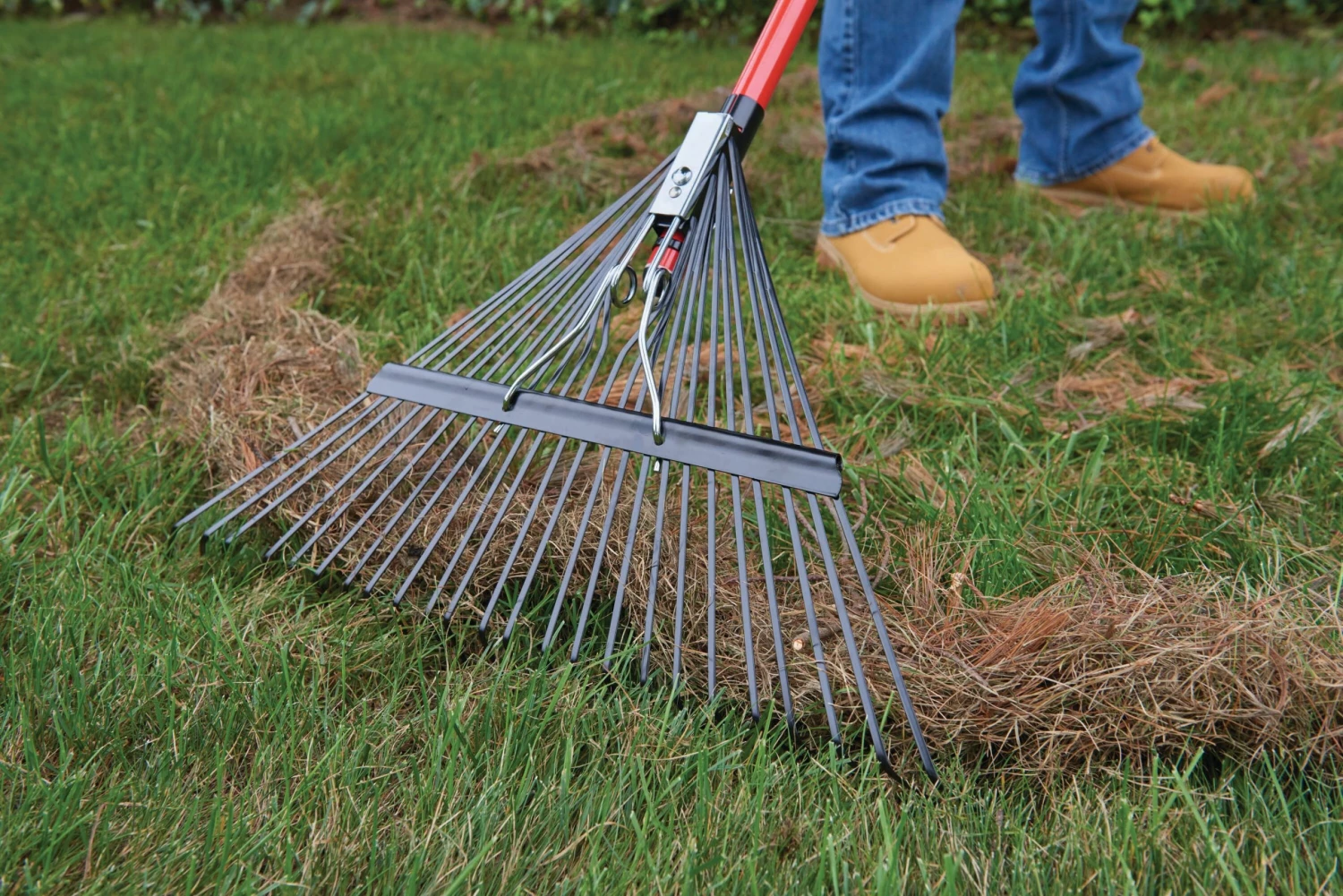 CRAFTSMAN Lawn & Garden Hand Tools 24-in Lawn and Leaf Rake 2 CRAFTSMAN Lawn & Garden Hand Tools 24-in Lawn and Leaf Rake - Image 2