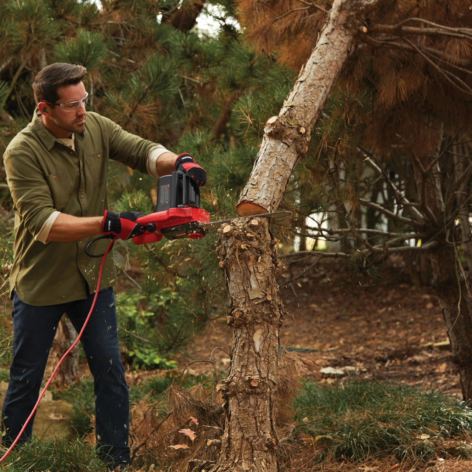 CRAFTSMAN Chainsaws & Pole Saws 12 Amps 16-in Corded Electric Chainsaw 9 CRAFTSMAN Chainsaws & Pole Saws 12 Amps 16-in Corded Electric Chainsaw - Image 9