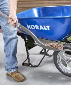 Kobalt Wheelbarrows & Yard Carts 7-cu ft Steel Wheelbarrow with Flat-Free Tire -Outdoor Tools Online Shop 40854436