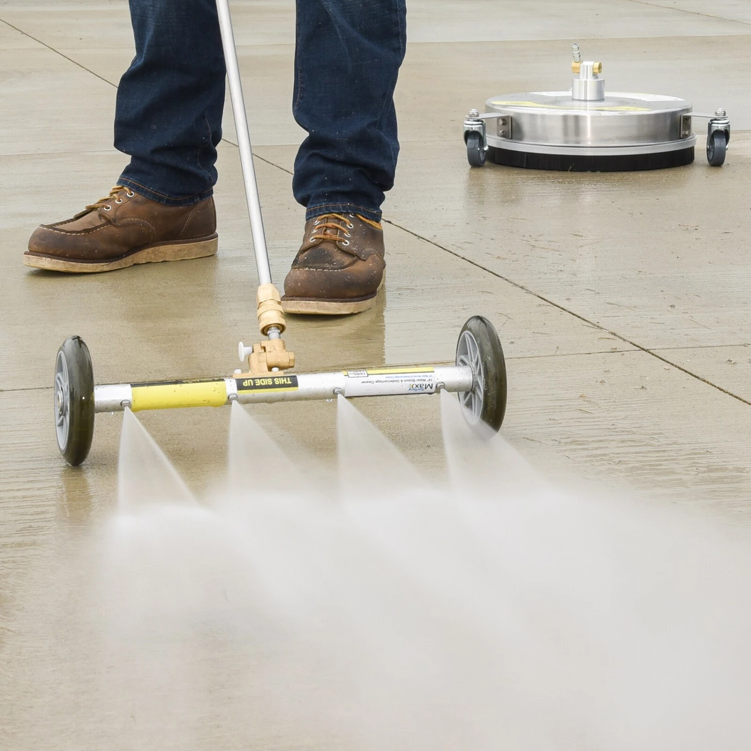 SurfaceMaxx Pro 14-in 3300 PSI Scrubbing Broom for Gas and Electric Pressure Washers 8 SurfaceMaxx Pro 14-in 3300 PSI Scrubbing Broom for Gas and Electric Pressure Washers - Image 8