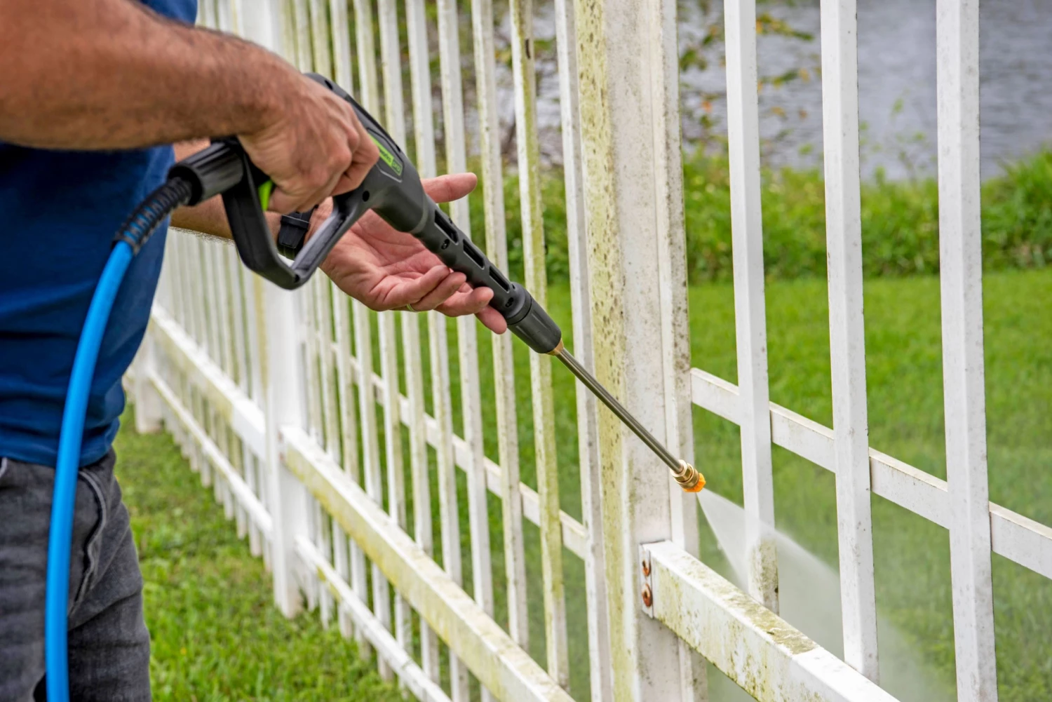 Greenworks Pro Pressure Washers 2300-PSI 2.3-GPM Cold Water Electric Pressure Washer 13 Greenworks Pro Pressure Washers 2300-PSI 2.3-GPM Cold Water Electric Pressure Washer - Image 13